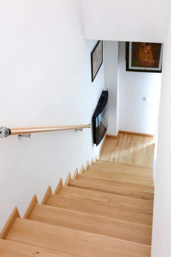 Gorgeous 2 Bedroom Duplex In City Center Bucareste Exterior foto