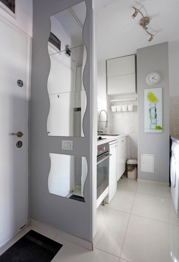 Gorgeous 2 Bedroom Duplex In City Center Bucareste Exterior foto